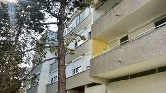 Expose DIREKT AM KURPARK BAD VÖSLAU - SONNIGES FAMILIENEIGENTUM MIT LOGGIA IN TOPZUSTAND
