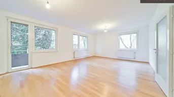 Expose | TRAUMWOHNUNG MIT FLAIR FÜR GEHOBENE ANSPRÜCHE | 4-ZIMMER | HERRLICHER GRÜNRUHELAGE | STELLPLATZ| SOFORTBEZUG