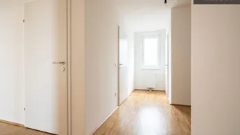 Expose | SOMMERAKTION 1 MONAT MIETFREI | DREI ZIMMER | FOKUS WEST | MIT GROSSEM BALKON