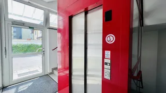 Expose * St. Pölten * Funktionale Büroflächen * Stellplätze * * mit TERRASSE und Wintergarten