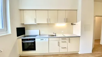 Expose * AB DEZEMBER * 2 ZIMMER WOHNUNG * MIT BALKON * NÄHE HAUPTBAHNHOF UND KEPLERPLATZ * TOP INFRASTRUKTUR