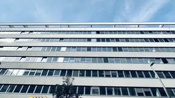 Expose + + + ca. 1.300 m² bis 2.800 m² + + + 2nd CENTRAL + + + MODERNE BÜROFLÄCHEN + + +