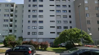 Expose 2-ZIMMER WOHNUNG | LOGGIA MIT PANORAMABLICK | RUHIGE LAGE | MODERNISIERTES WOHNHAUS