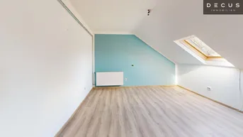 Expose | ENTZÜCKENDE KLEINWOHNUNG | IN TOP ALTBAUHAUS | DACHGESCHOSS | ETWAS SANIERUNGSBEDÜRFTIG