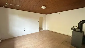 Expose HAUS MIT POTENTIAL – GROSSES GRUNDSTÜCK – RUHIGE LAGE