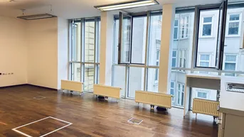 Expose + + + REPRÄSENTATIVER ALTBAU + + + TOP CITY LAGE + + +