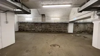 Expose PARKPLATZSUCHE HAT EIN ENDE !!! SUPER GARAGE IN BESTER LAGE IN 1090 - PROVISIONSFREI
