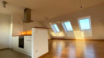 Expose 3 ZIMMER WOHNUNG | 1 MONAT GRATIS MIETEN | ROOFTOP-TERRASSE | RUNDUMBLICK | AB SOFORT