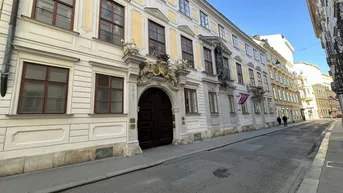 Expose I EXKLUSIVE DACHGESCHOSSWOHNUNG I TOLLE LAGE I NÄHE STEPHANSDOM