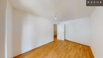 Expose | 2 ZIMMER | GROSSER GARTEN | ST. VEIT GASSE 25 | ERSTBEZUG IN HIETZING | MIETBEGINN PER 01. DEZEMBER 2025