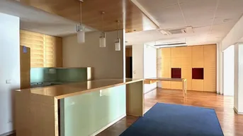 Expose + + + NUSSDORFER PLATZ + + + hochwertiges 3-Raum-Büro + + +