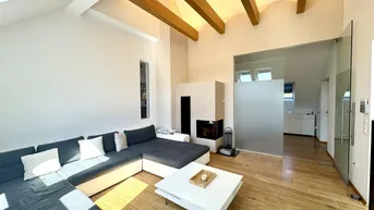 Expose | STILVOLLE DACHGESCHOSSWOHNUNG | 6 ZIMMER | MIT GARTENNUTZUNG | 1 TERRASSE | MODERNE &amp; HOCHWERTIGE AUSSTATTUNG | LICHTDURCHFLUTET | IDYLLISCHE LAGE | AB NOVEMBER VERFÜGBAR