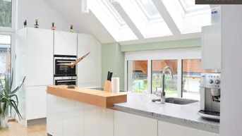 Expose | TRAUMHAFTES MEHRFAMILIENHAUS IN LIGIST | ca. 274 m² WOHNFLÄCHE | MIT GARTEN | 2 TERRASSEN | MODERNE &amp; HOCHWERTIGE AUSSTATTUNG | LICHTDURCHFLUTET | IDYLLISCHE LAGE