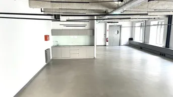 Expose + + + FABRICATUR + + + stylisches Loft-Büro GEKÜHLT + + + 2 Räume + + +