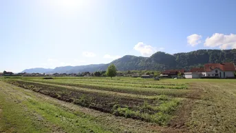 Expose Schöne Baugründe 709m² und 772m² am Stadtrand von Klagenfurt in Ebenthal - Beethovenstraße