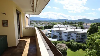 Expose 3 Zi Wohnung in Waidmannsdorf in der Lodengasse - Penthouse in Super Aussichtslage