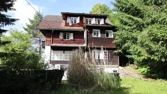 Expose Älteres 200m² Wohnhaus am Waldrand mit 3.528m² Grundstück in Klagenfurt - Quellenstraße