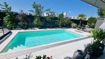 Expose Traumhafte und neuwertige 3 Zi Gartenwohnung mit 220m² Eigengarten und Massiv-Pool in Waidmannsdorf mit Tiefgarage