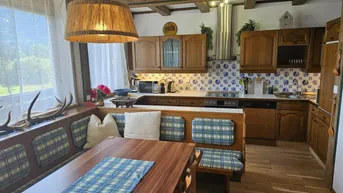 Expose Saisonmiete: Charmante 3-Zimmer-Wohnung mit Bergblick in Zell am See