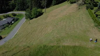 Expose GRUNDSTÜCK IN HANGLAGE MIT FANTASTISCHEN AUSBLICK