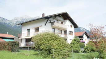 Expose Charmantes Dreifamilienhaus in Höfen – viel Platz für Familien und individuelle Wohnkonzepte