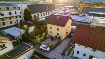 Expose Großes Mehrfamilienhaus mit Potential in Hall zu verkaufen