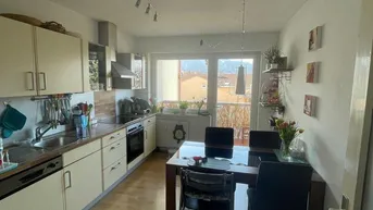 Expose Charmante 2-Zimmer-Wohnung mit sonnigem Balkon in Top-Lage von Hall in Tirol zu verkaufen