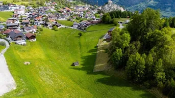 Expose Einzigartige Grundstücksflächen in traumhafter Lage: Ihr exklusives Alpenparadies im Tiroler Oberland