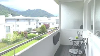 Expose moderne 4-Zimmerwohnung im Dachgeschoss - Erstbezug nach Sanierung
