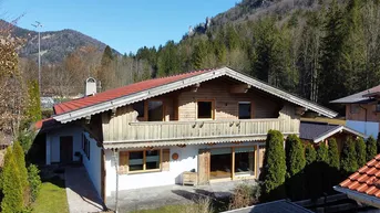 Expose Objekt. Nr.: W1003 - WALCHSEE - FREIZEIWOHNSITZ - Tiroler Landhaus mit Galerie mit Gartenhaus in Bestlage mit Blick auf den Kaiser
