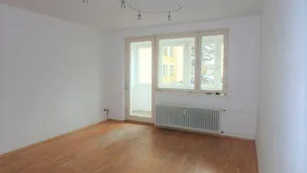 Expose 2-Zimmer Wohnung mit Loggia im Erdgeschoss