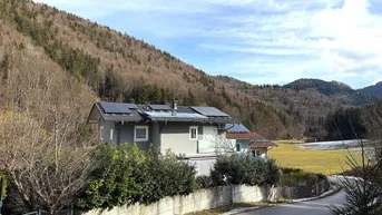 Expose Eckreihenhaus mit Wellnessbereich und Pool in Hof/Hinterschroffenau