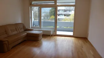 Expose Innsbruck (Hötting): Ein WG-Zimmer mit großem Balkon ist noch FREI!!!