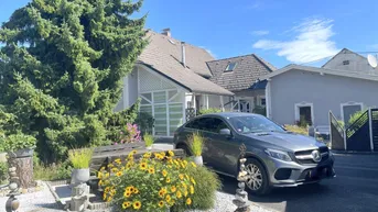 Expose Graz! Ein-Zweifamilienhaus ca. 220 m², 6 Zimmer, Pool mit Glasüberdachung, Grund 1309 m²  