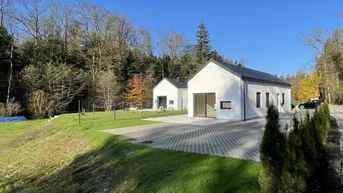 Expose Moderne Doppelhaushälfte in Seiersberg Pirka - Erstbezug mit 800 m² Garten, Terrasse und 3 Stellplätzen - Jetzt zugreifen