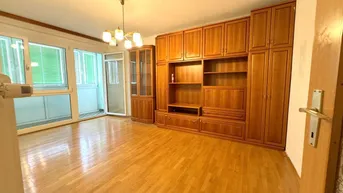 Expose Graz- Lazarettgasse, interessante Lage, 2 Zimmer ca. 62,50 m², 2 Loggia 9 m², Lift, Anleger