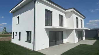 Expose Sonnige Doppelhaushälfte mit Doppelcarport, Kellerersatzraum und großer Südterrasse!