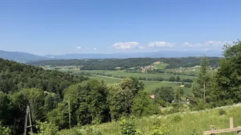 Expose Exklusives Chalet in St. Johann i. Saggautal-Eichberg – Traumlage mit Infinity-Pool und Panoramablick, Neubau