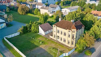 Expose Jugendstil Villa in JENNERSDORF - Sehr schön renoviert mit großzügigen sonnigen Garten!