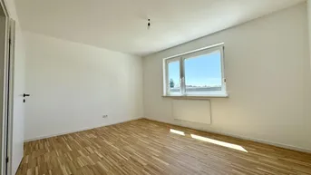 Expose Erstbezug nach hochwertiger Renovierung! 3-Zimmer-Wohnung mit Loggia in zentraler Lage
