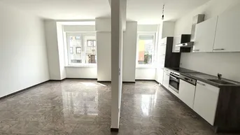 Expose Erstbezug nach Sanierung! Helle 1-Zimmer Wohnung im Zentrum