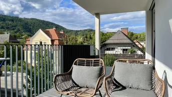 Expose Nähe FH - Joanneum, wunderschöne, neuwertige 2-Zimmer-Wohnung mit einladendem 16 m² großen Balkon und Tiefgarage in ruhiger, begehrter Lage!