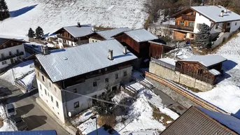 Expose Ihr Traum vom Landleben – ein Teil dieses historischen Bauernhauses wartet auf Ihre Ideen!