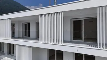 Expose B7 Brixen: Ihr exklusives Zuhause mit großzügigen Fenstern, modernem Komfort und großer Terrasse. Entdecken Sie Ihre 4-Zimmer-Wohnung im 2. Obergeschoss – ein Lebensraum voller Freiheit. 