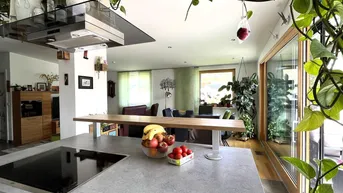 Expose Attraktives Penthouse in ruhiger Lage und absoluter Seenähe