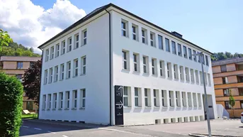 Expose Bürofläche im Dachgeschoss (gesamte Etage) mit eigener Loggia