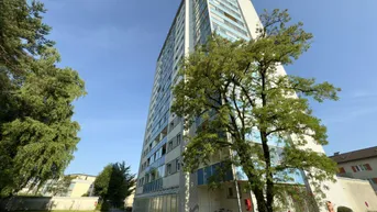 Expose Geräumige 4-Zimmer-Wohnung in Bregenz mit Loggia & Garage - perfekt für Familien oder als Investment!