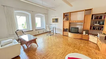 Expose Zinshaus im Zentrum von Feldkirchen – Historisches Stadthaus mit Ausbaureserve und Renditechance