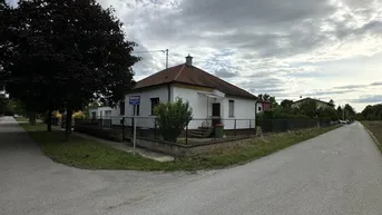 Expose Einfamilienhaus (mit Sauna) auf einem schönen Eckgrundstück (Waldlage - Bahnhofsnähe)