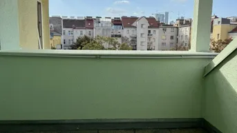 Expose Unbefristete Dachgeschoßwohnung (mit Klimaanlage) mit Hofruhelage und Terrasse in der Flurschützstraße